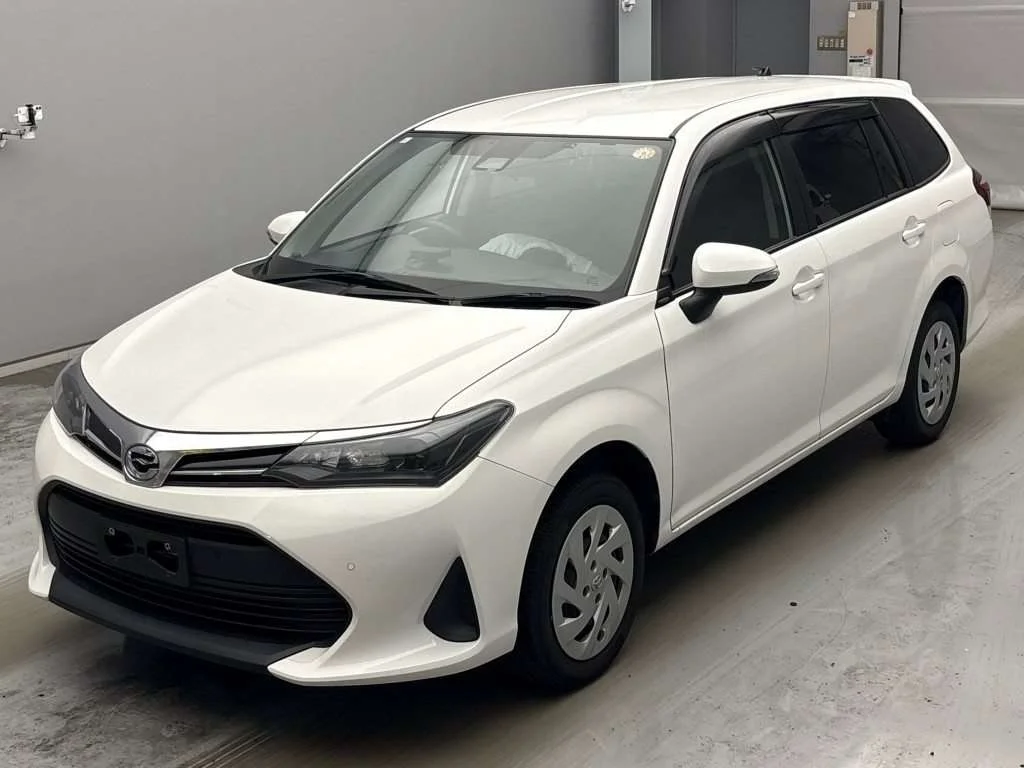 Toyota Corolla Fielder NZE164G 2023